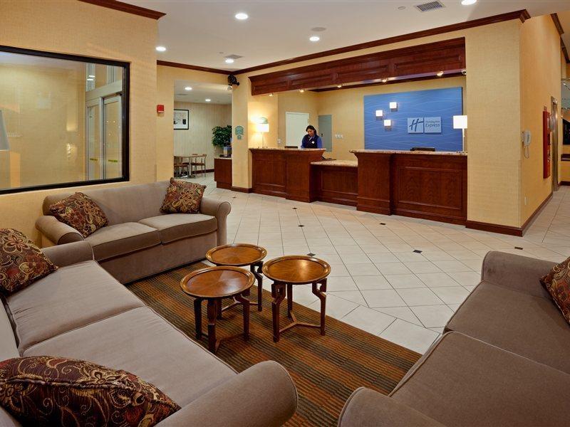 Holiday Inn Express Laguardia Airport, An Ihg Hotel Нью-Йорк Интерьер фото